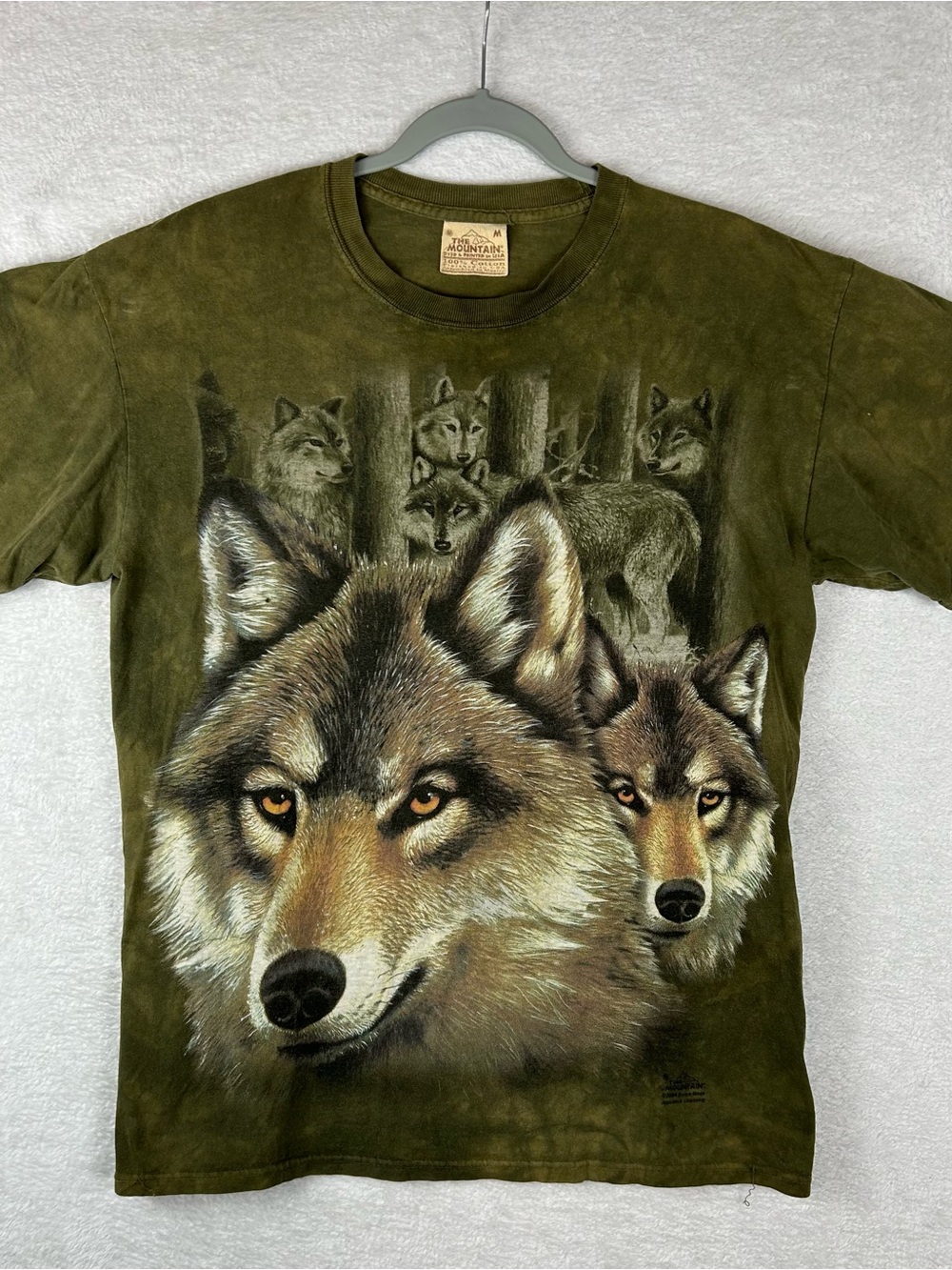 Olive Green Wolf Graphic Short Sleeve Tee vintage 2004 AOP nature y2k medium